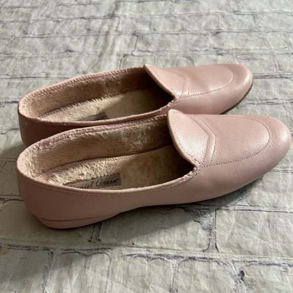 DANIEL GREEN PINK SPLIT LEATHER FAUX FUR LINING WOMEN’S SLIPPERS SIZE 7M - Picture 1 of 9